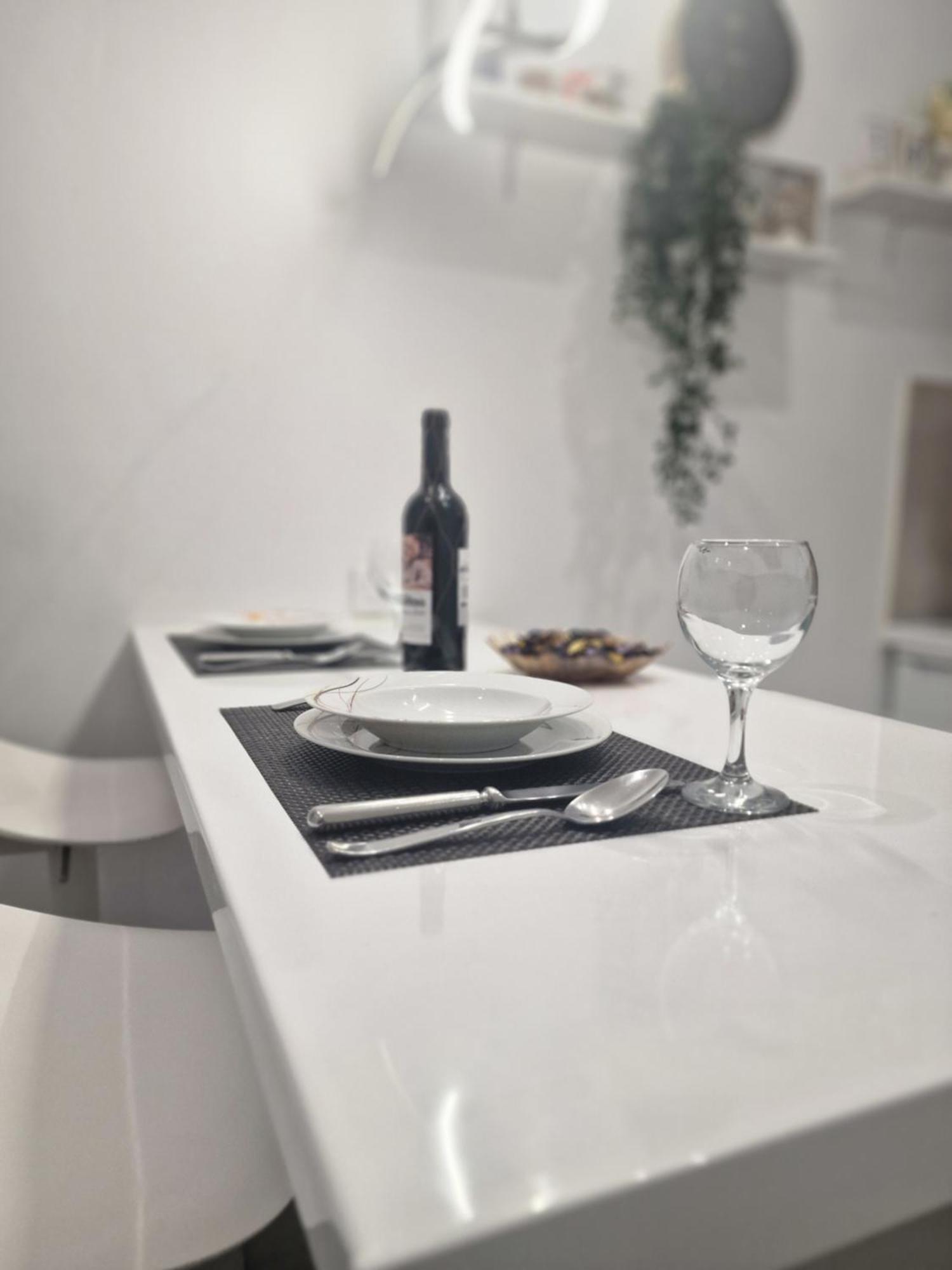 Barcelona, Apartamento De 1 Habitacion Apartment โอสปิตาเล็ต เดอ โยเบรกัต ภายนอก รูปภาพ