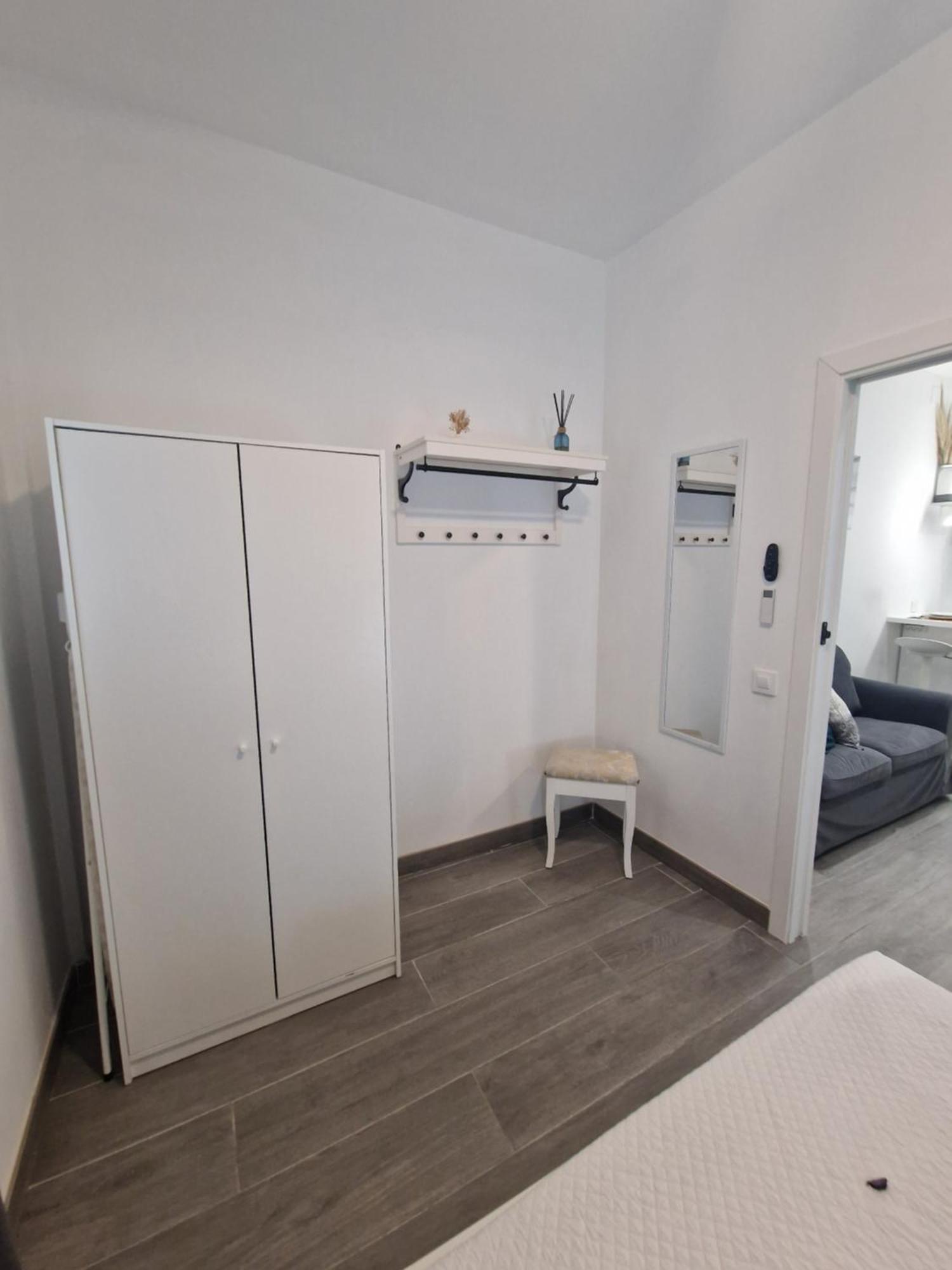 Barcelona, Apartamento De 1 Habitacion Apartment โอสปิตาเล็ต เดอ โยเบรกัต ภายนอก รูปภาพ