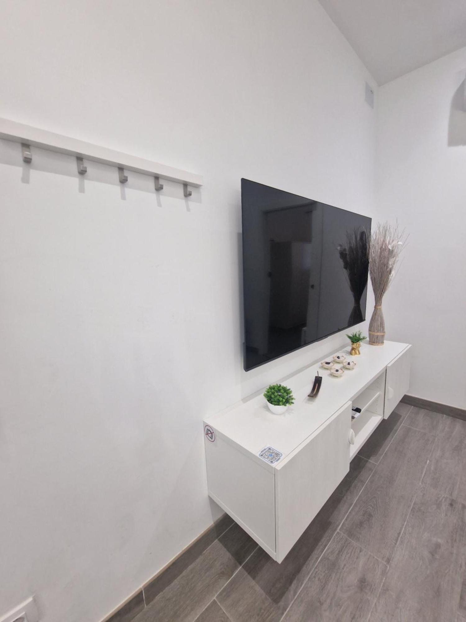 Barcelona, Apartamento De 1 Habitacion Apartment โอสปิตาเล็ต เดอ โยเบรกัต ภายนอก รูปภาพ